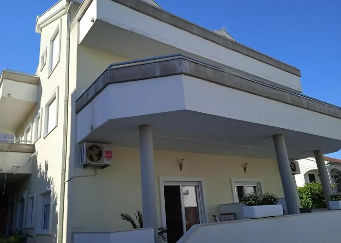 Apartments Blazenka